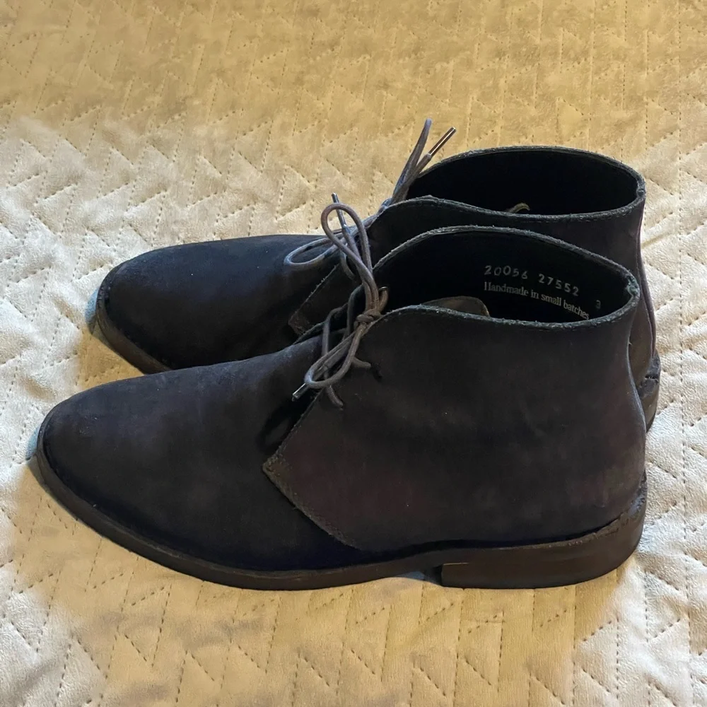 Thursday boot‎ co blue suede shoes men’s size 7.5 pre-owned condition